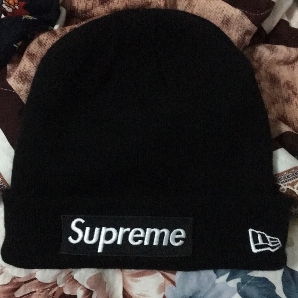 New supreme hat